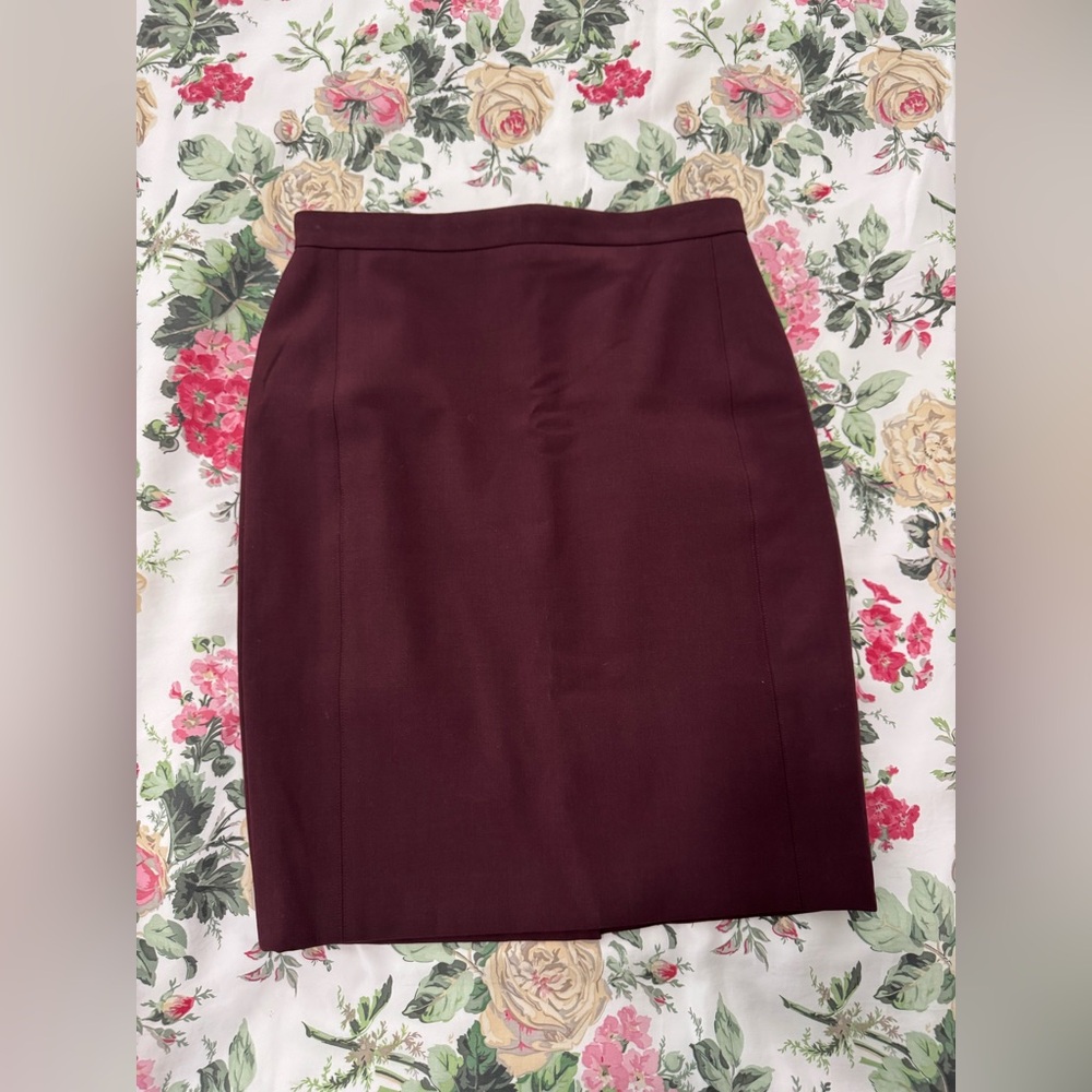Ann Taylor 0P Burgundy Pencil Skirt